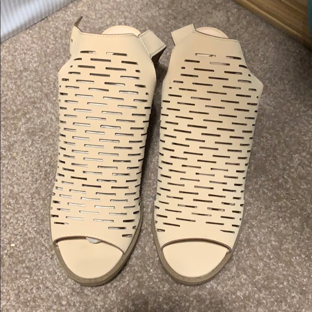 Open toe boot heels